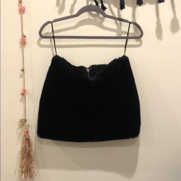 Fuzzy soft  MINI SKIRT - Picture 3 of 3